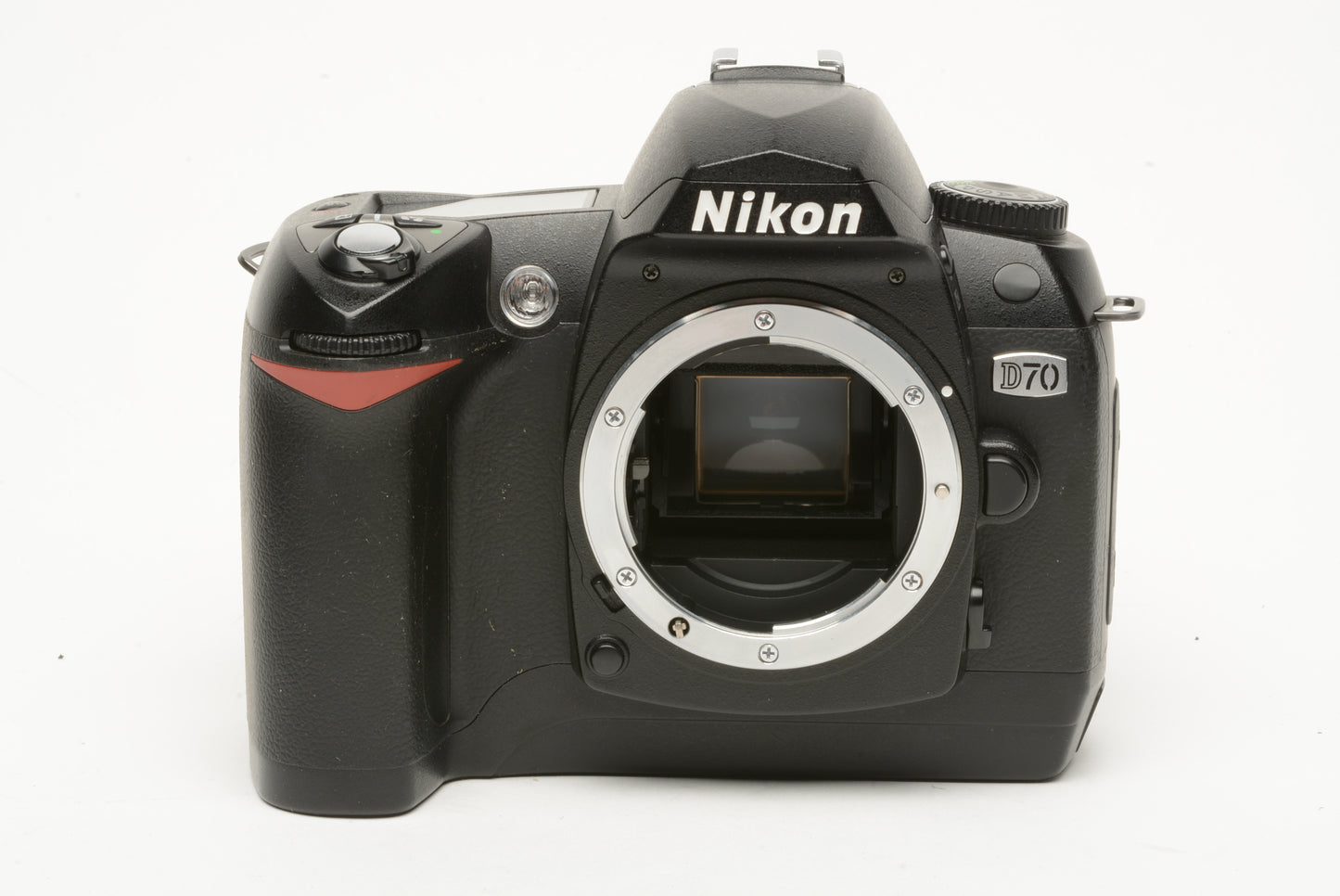 Nikon D70 DSLR body w/2batts, charger, strap, 4GB CF, LCD cover Only 4524 Acts