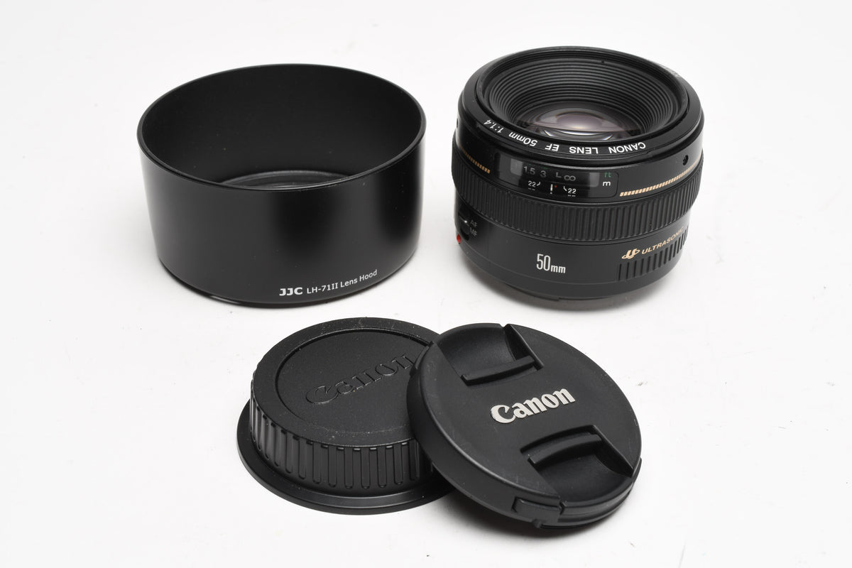 Canon EF 50mm f1.4 USM Lens w/Hood, Nice!