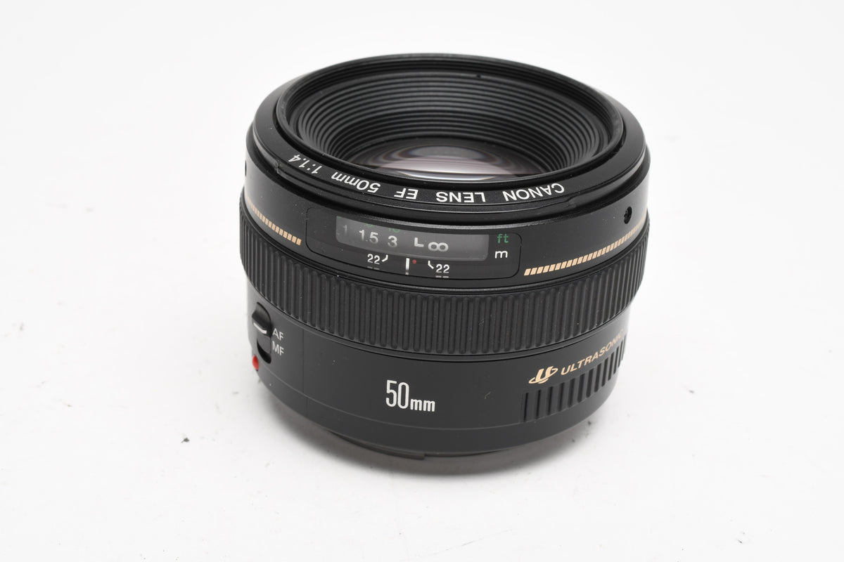 Canon EF 50mm f1.4 USM Lens w/Hood, Nice!