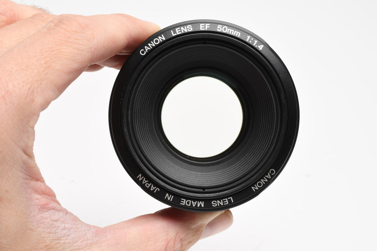 Canon EF 50mm f1.4 USM Lens w/Hood, Nice!