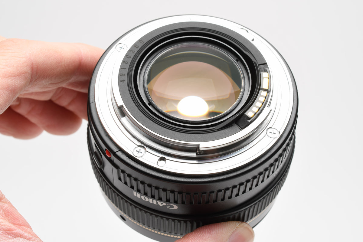 Canon EF 50mm f1.4 USM Lens w/Hood, Nice!