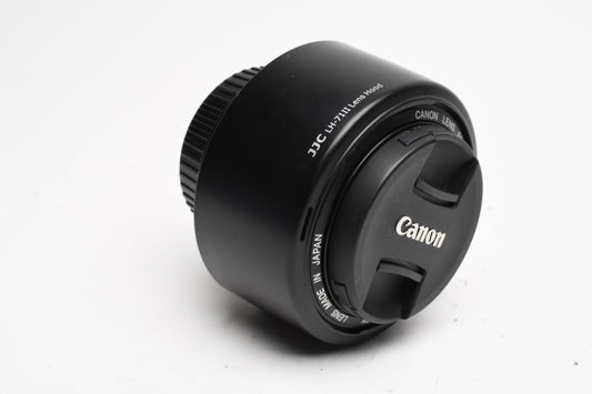 Canon EF 50mm f1.4 USM Lens w/Hood, Nice!