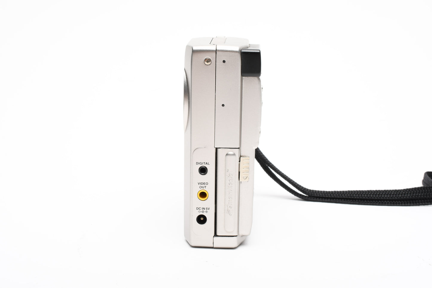Leica Digilux Zoom 1.5 MP Digital Camera w/ batt, charger, 8MB card, case+