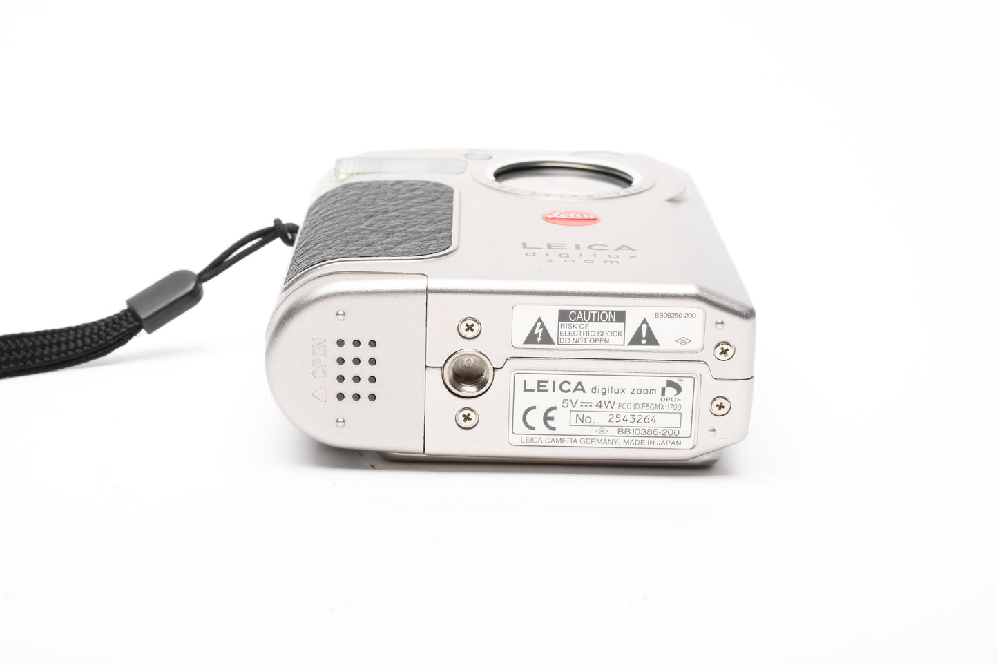 Leica Digilux Zoom 1.5 MP Digital Camera w/ batt, charger, 8MB card, case+