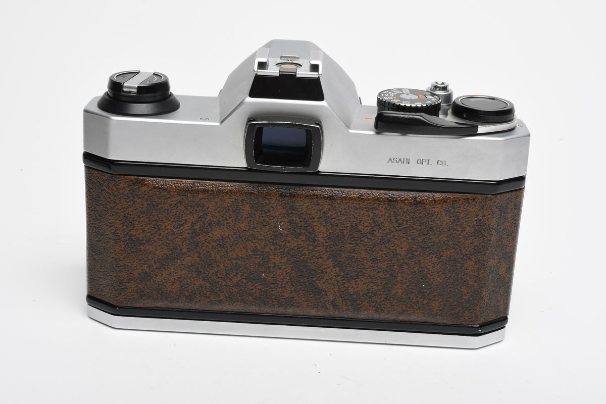 Pentax K1000 SE 35mm SLR w/50mm f2 lens, New seals, strap, Great!