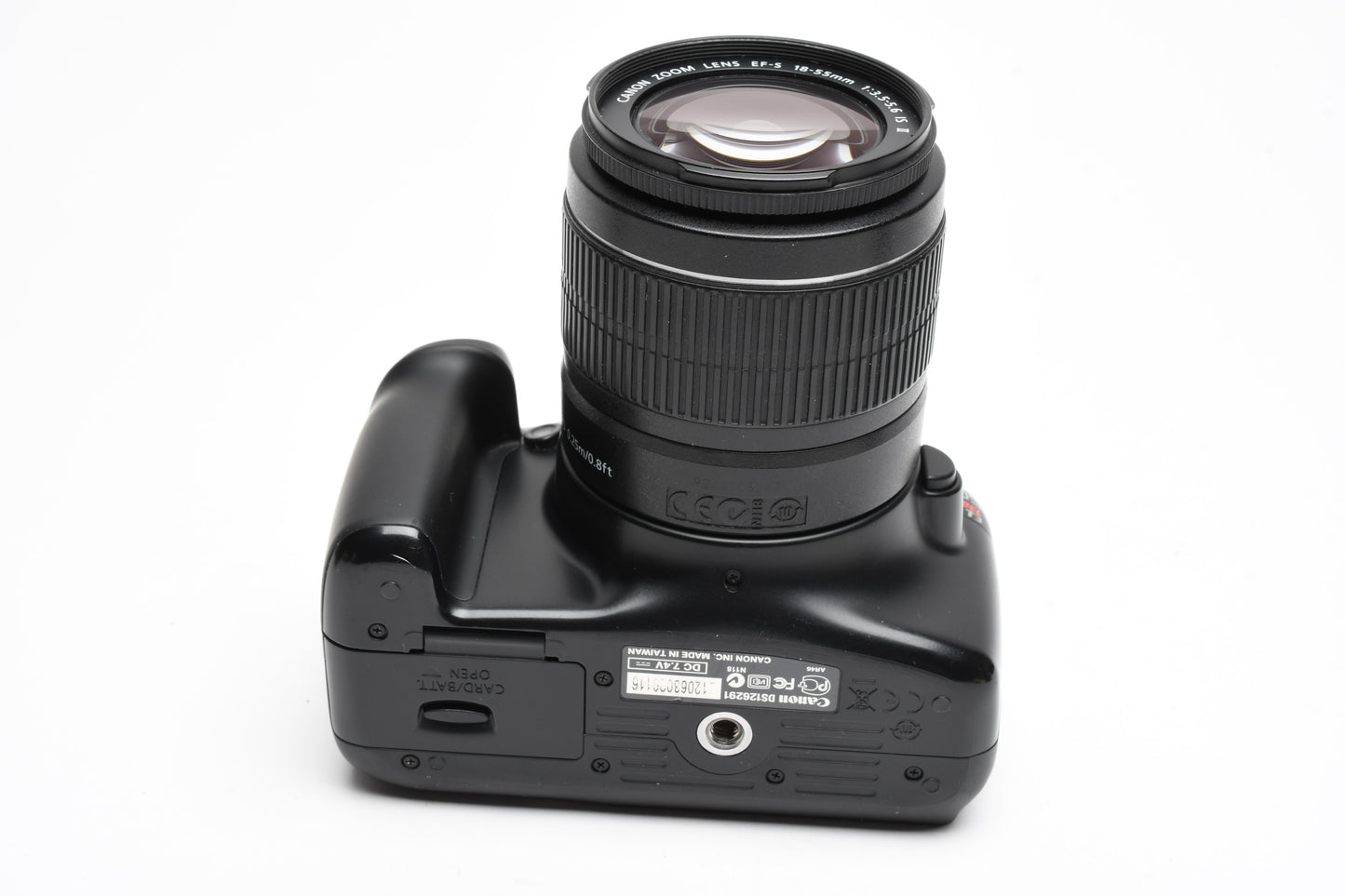 Canon EOS T3 w/18-55mm f3.5-5.6 IS II lens, batt+charger, Only 9866K Acts!