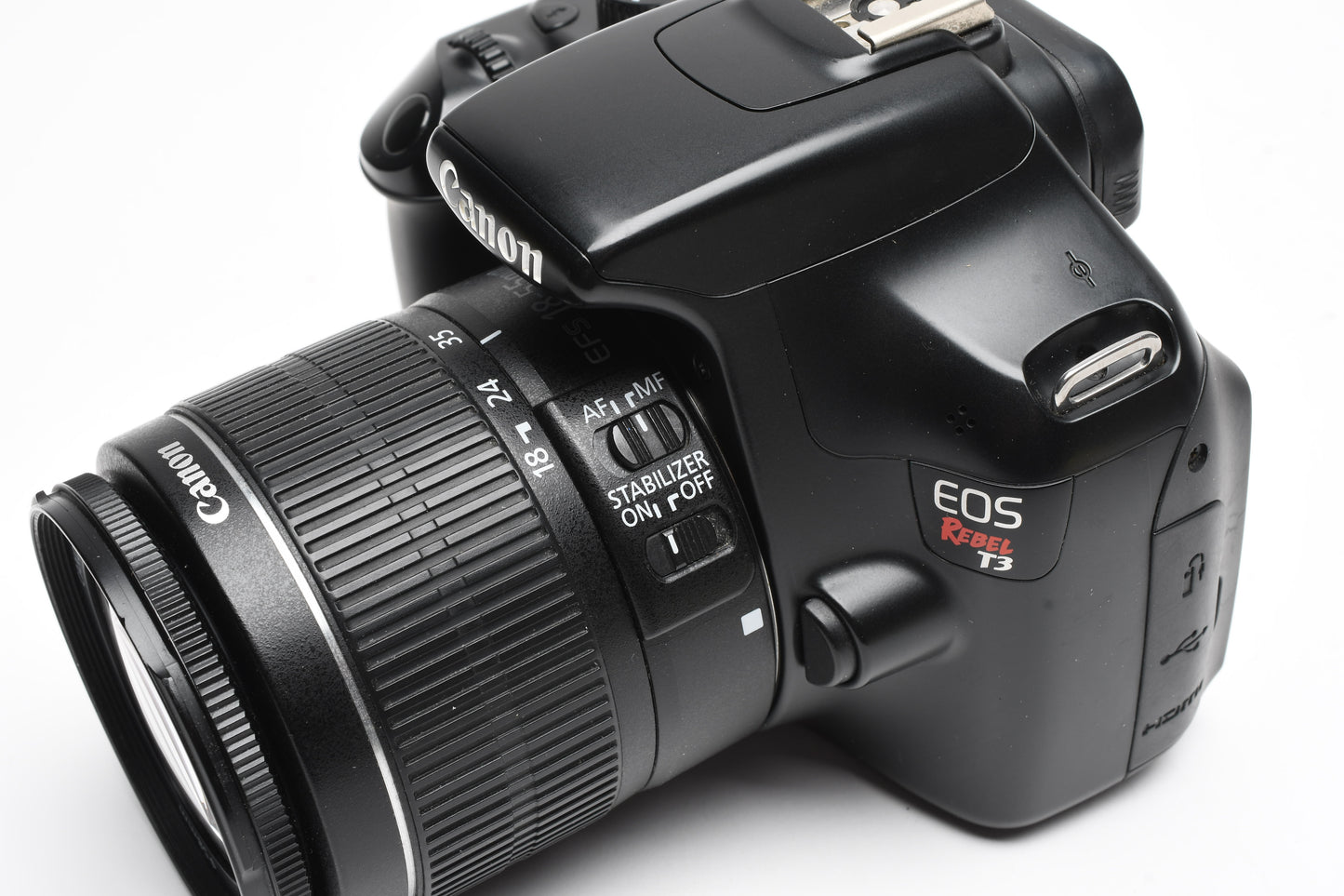 Canon EOS T3 w/18-55mm f3.5-5.6 IS II lens, batt+charger, Only 9866K Acts!