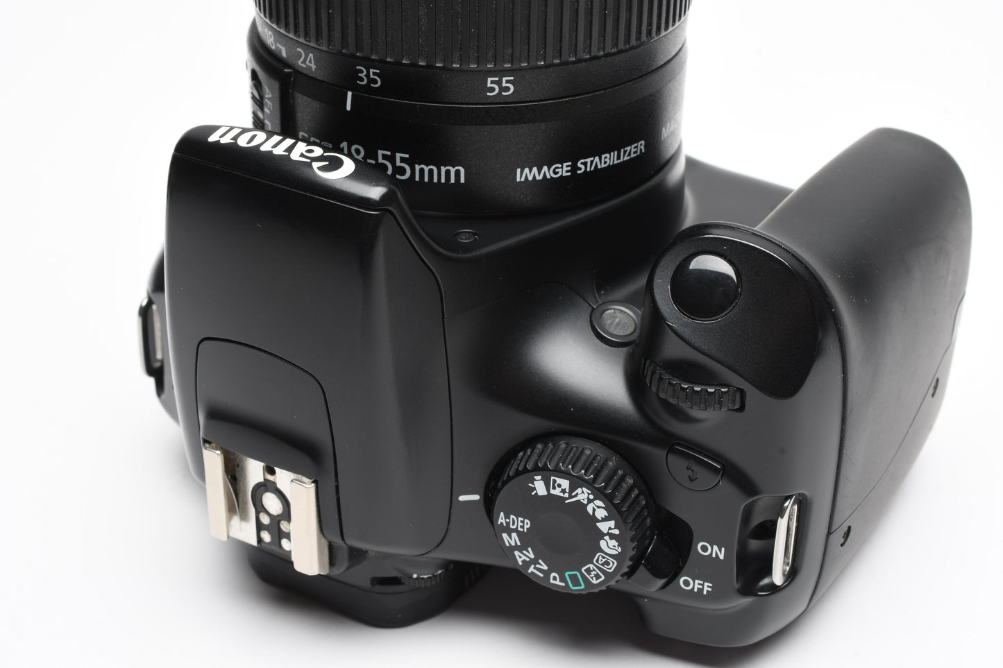 Canon EOS T3 w/18-55mm f3.5-5.6 IS II lens, batt+charger, Only 9866K Acts!