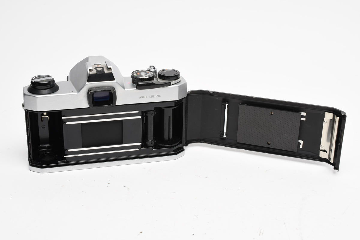 Pentax K1000 35mm SLR w/Pentax-M 50mm f2 lens, New seals