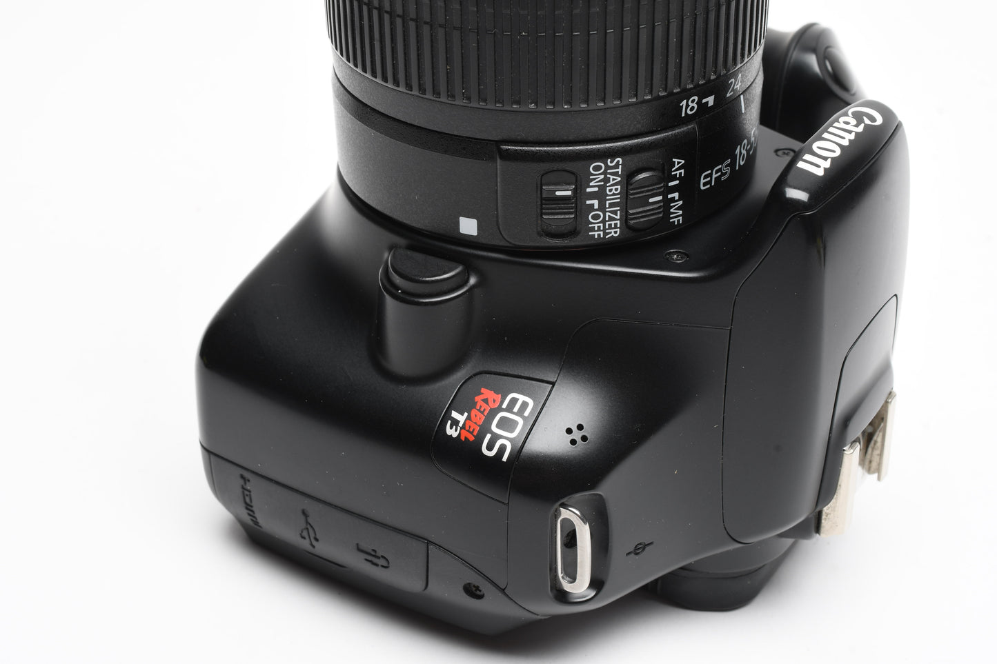 Canon EOS T3 w/18-55mm f3.5-5.6 IS II lens, batt+charger, Only 9866K Acts!