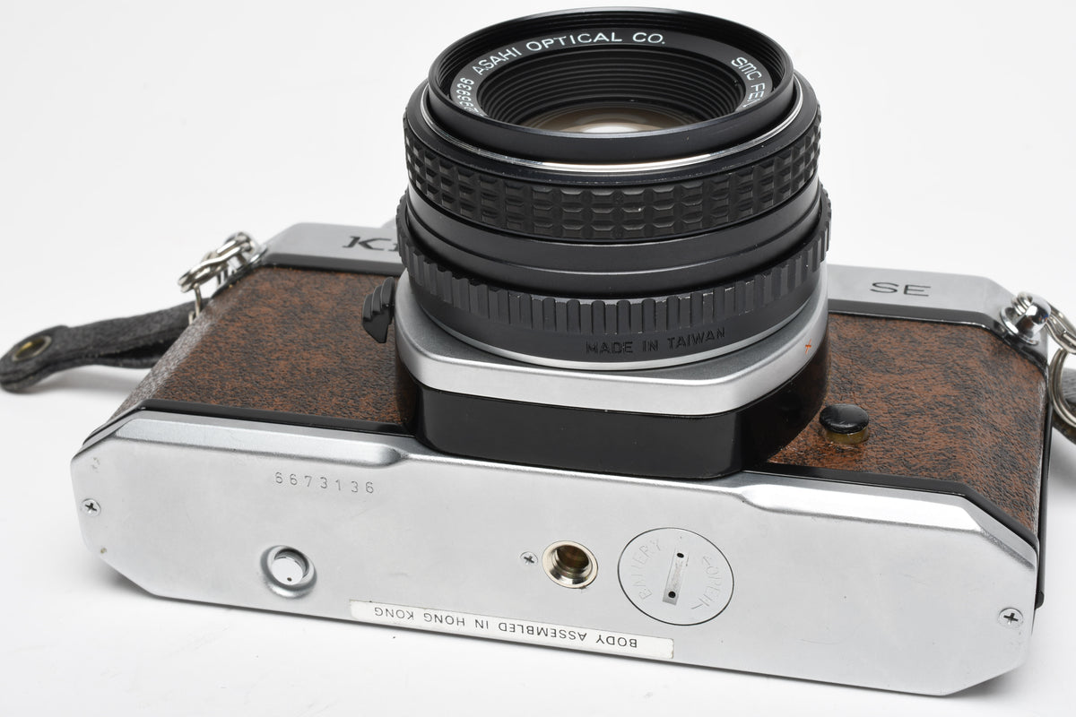 Pentax K1000 SE 35mm SLR w/50mm f2 lens, New seals, strap, Great!