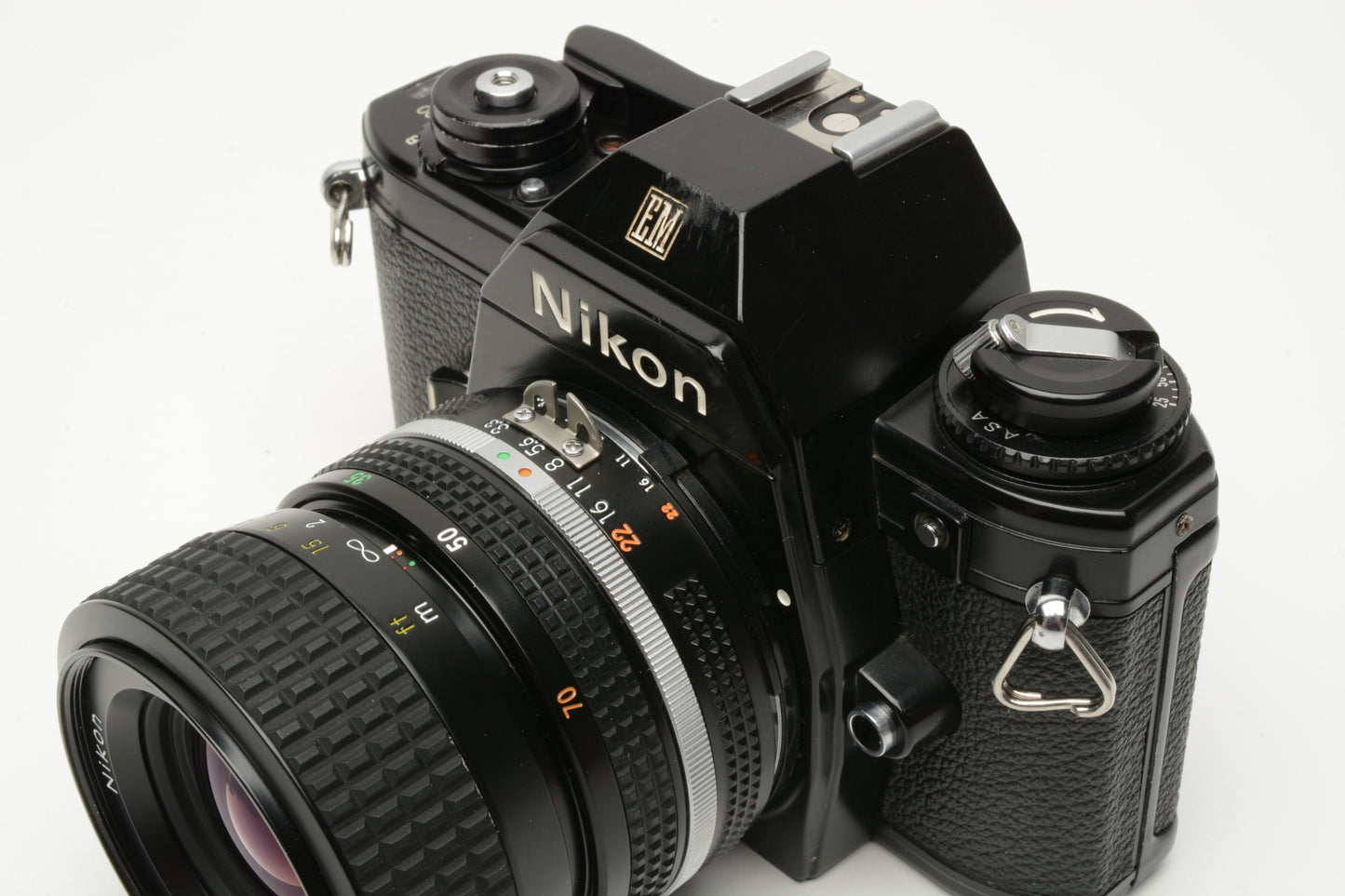 Nikon EM 35mm SLR w/Nikon Nikkor 35-70mm zoom, strap, Tested