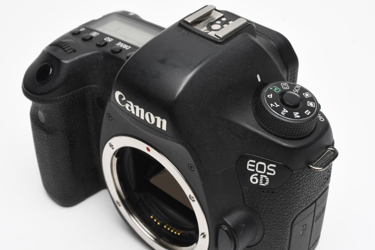 Canon EOS 6D DSLR 20.2MP w/batt, charger, 68K Acts, tested, works great!