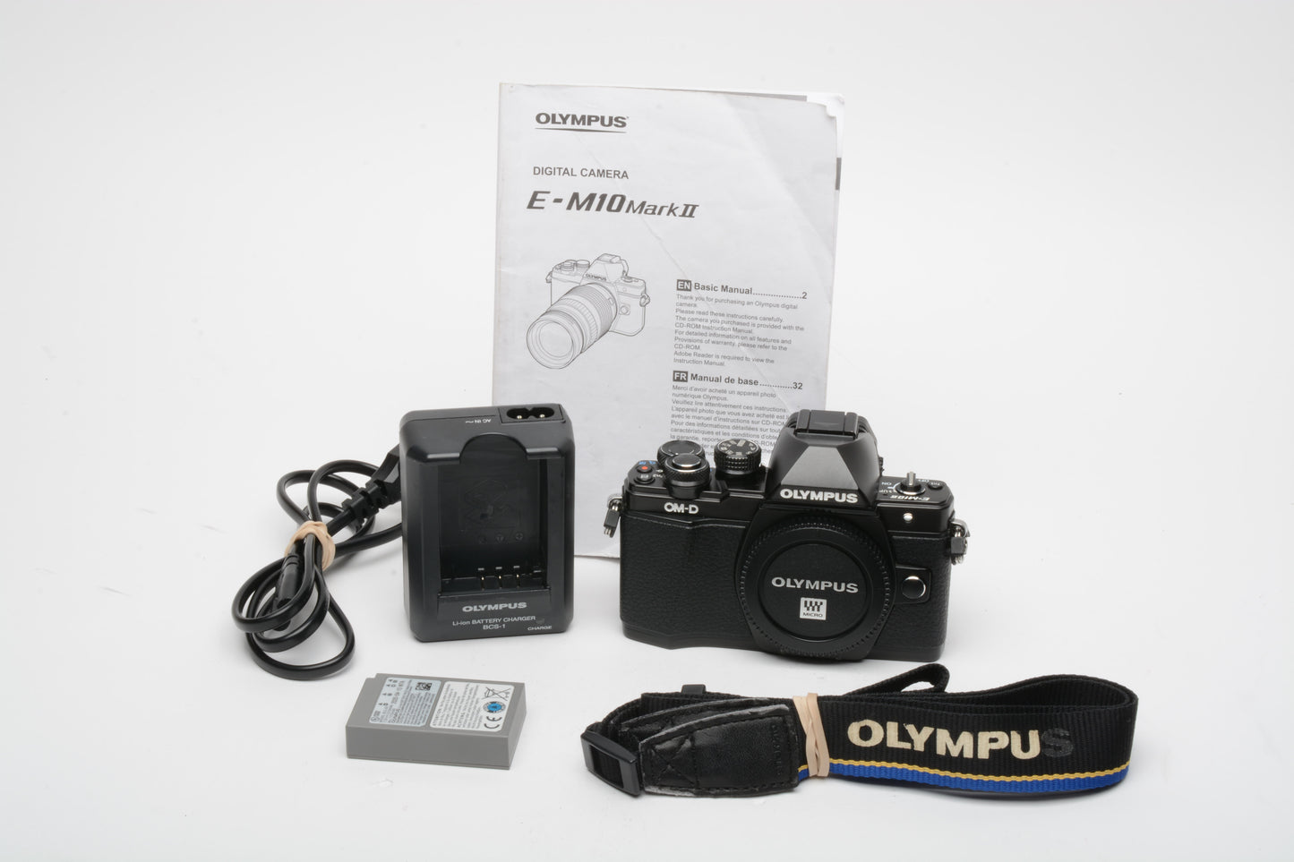 Olympus OM-D E-M10 II Black body, 13,355 Actuations, batt+charger+strap, Clean!]