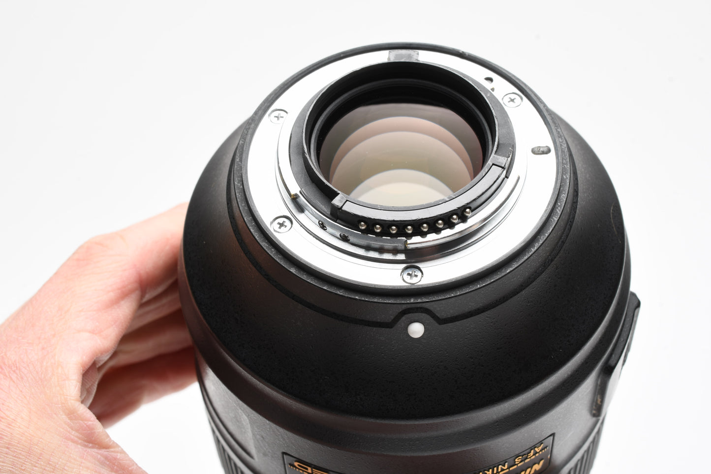 Nikon Nikkor 105mm f1.4E ED w/Caps, Box, Very sharp!