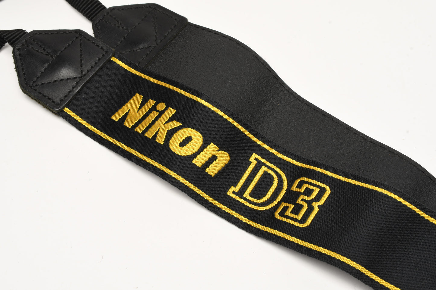 Nikon D3 camera strap, genuine, Very clean