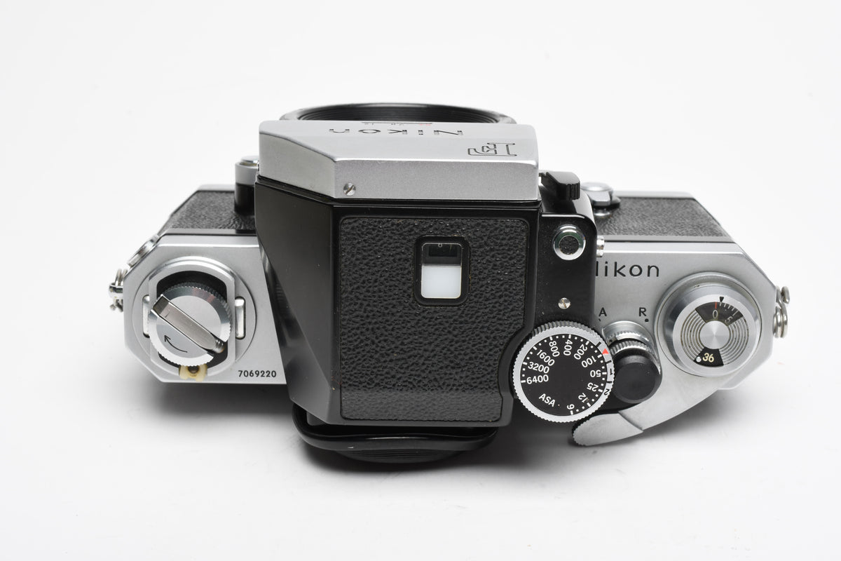 Nikon F 35mm SLR w/Photomic finder, New Seals! Great! Very clean