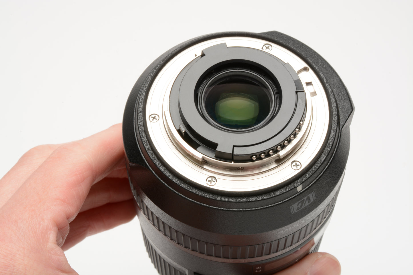 Tamron AF 16-300mm PZD Di II f3.5-6.3 zoom Nikon AF mount w/Lens hood, caps