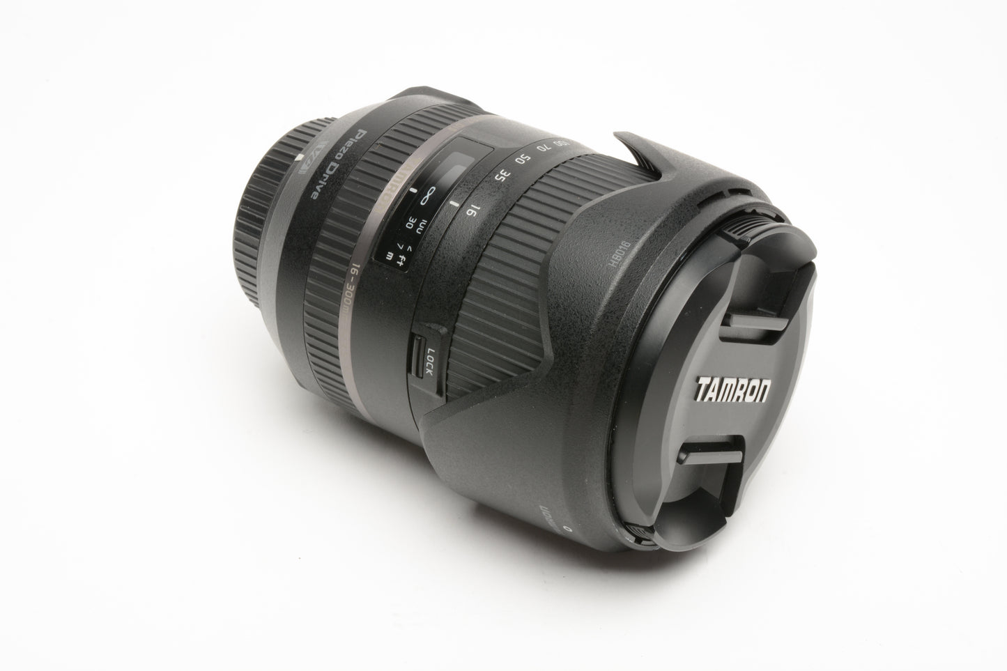 Tamron AF 16-300mm PZD Di II f3.5-6.3 zoom Nikon AF mount w/Lens hood, caps