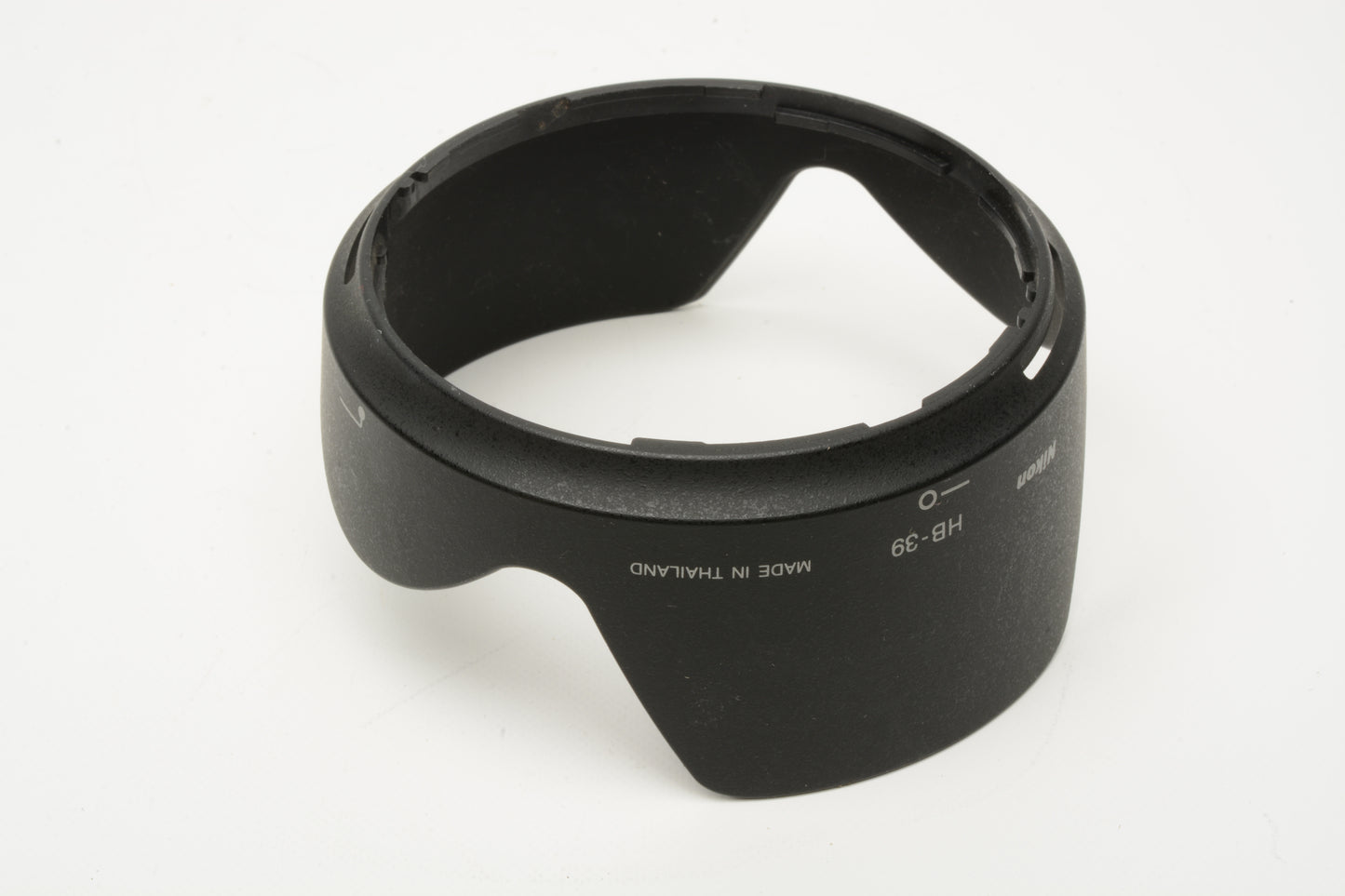 Nikon HB-39 petal lens hood for AF-S DX 16-85mm f3.5-5.6G VR lens