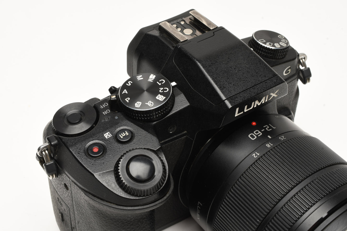 Panasonic Lumix DC-G85 4K w/12-60mm Lens, Batt+charger, ONLY 1033 S.C.