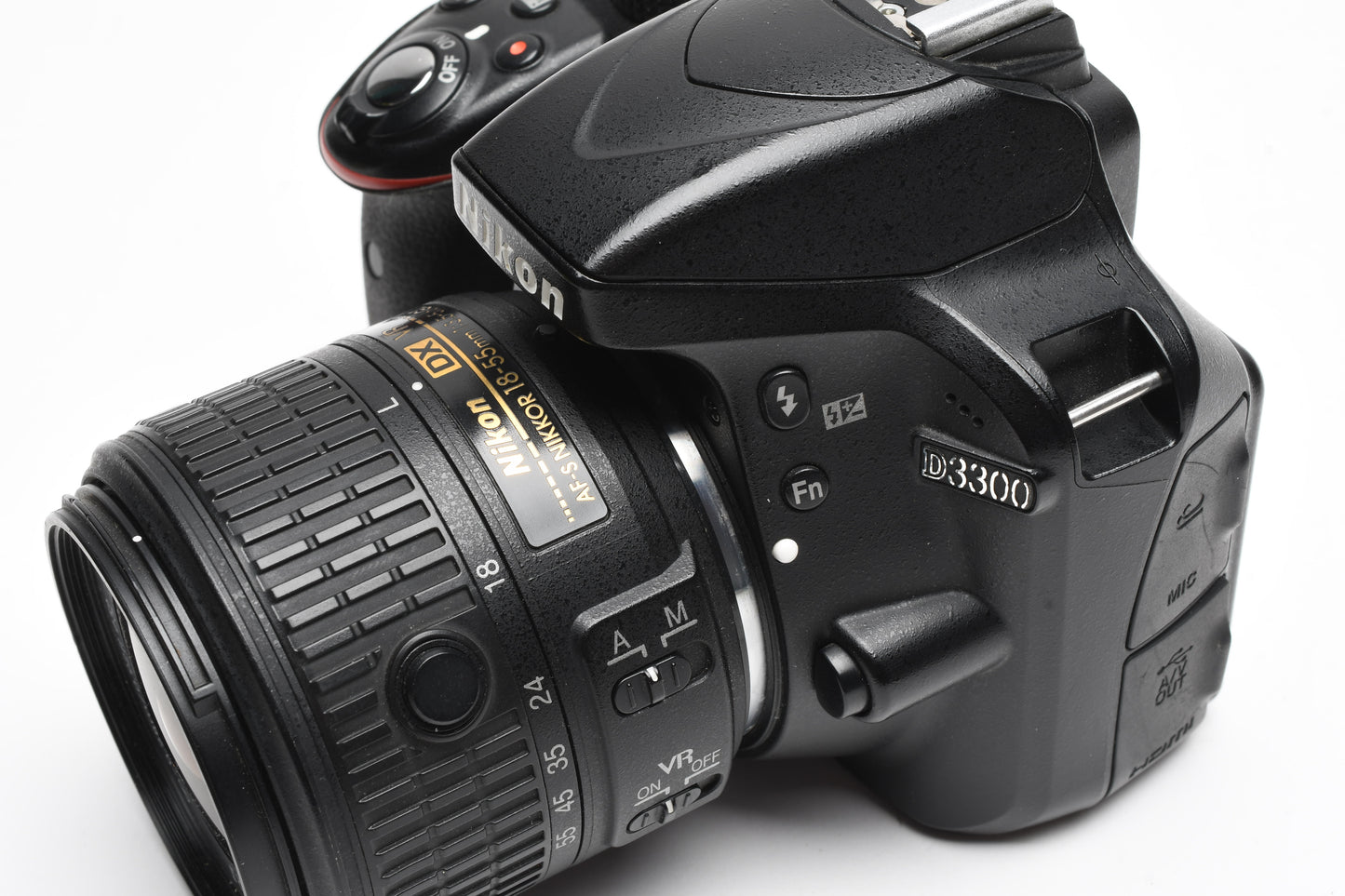 Nikon D3300 DSLR w/18-55mm zoom Batt, charger, strap, Only 15,380 Acts