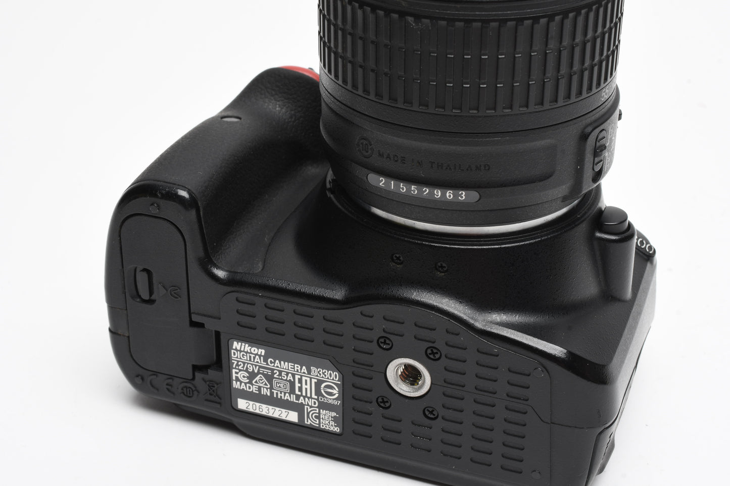 Nikon D3300 DSLR w/18-55mm zoom Batt, charger, strap, Only 15,380 Acts
