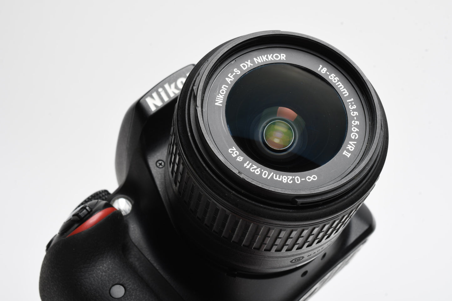 Nikon D3300 DSLR w/18-55mm zoom Batt, charger, strap, Only 15,380 Acts