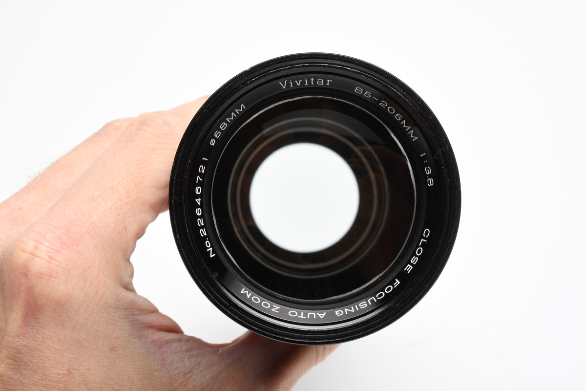 Vivitar 85-205mm f3.8 Telephoto zoom lens w/M42 mount, caps, case, Clean!
