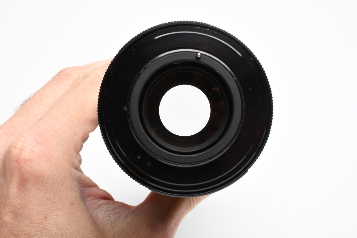 Vivitar 85-205mm f3.8 Telephoto zoom lens w/M42 mount, caps, case, Clean!