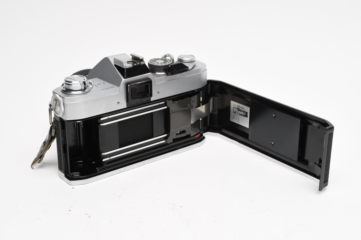 Canon FTb QL 35mm SLR w/ Canon 50mm f1.4 S.S.C. lens, New Seals