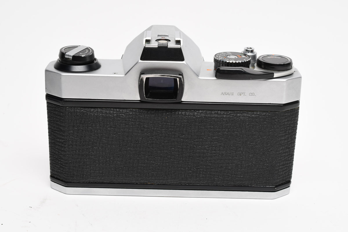 Pentax K1000 35mm SLR w/50mm f2 lens, New seals, strap