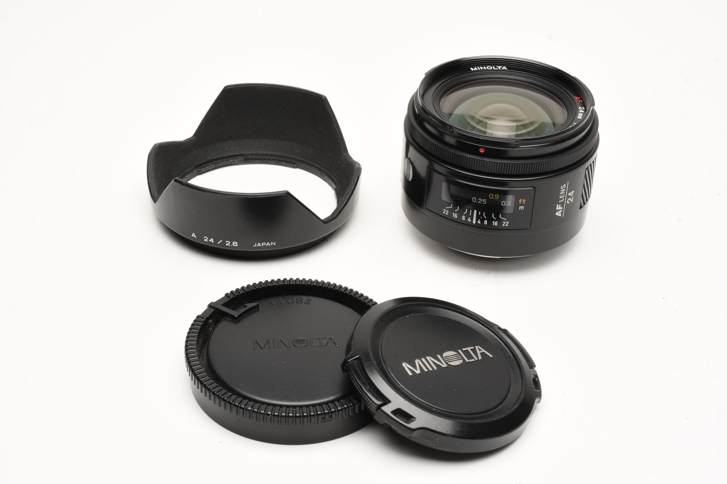 Minolta Maxxum AF 24mm f2.8 Wide lens, Hood+Caps, Mint-