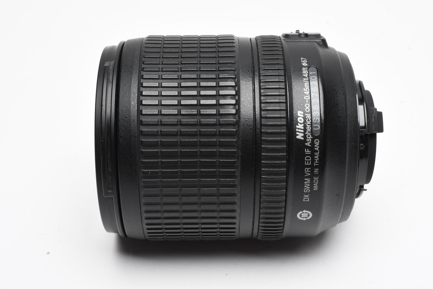 Nikon AF-S 18-105mm f3.5-5.6G ED DX VR zoom lens, Hood, caps, Good!