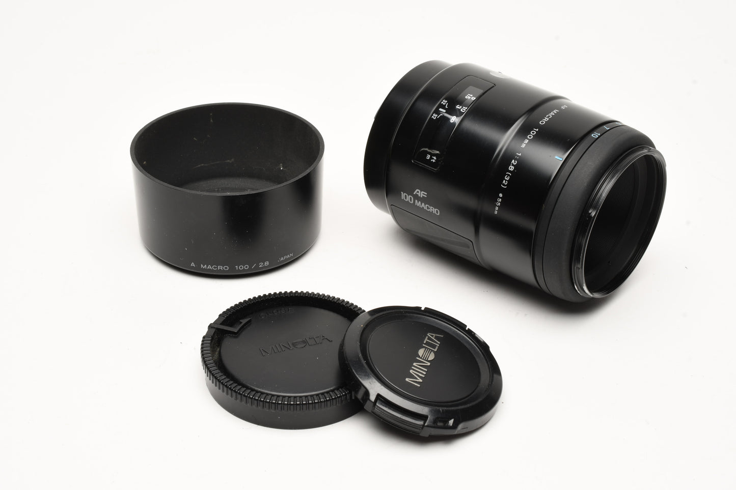 Minolta Maxxum AF 100mm f2.8 Macro lens, Hood+Caps, Mint-