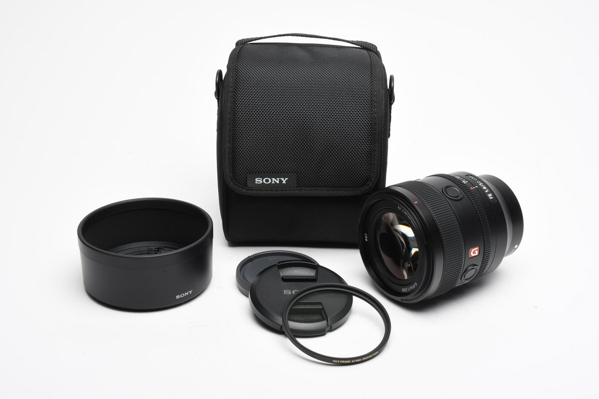 Sony FE 50mm F1.4 GM lens SEL50F14GM w/Case, Hood, Caps, UV, Mint-