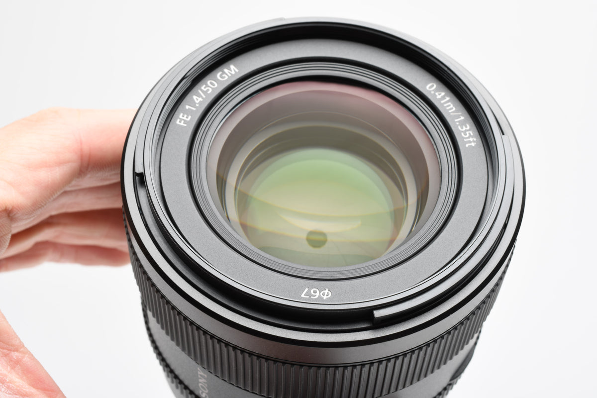 Sony FE 50mm F1.4 GM lens SEL50F14GM w/Case, Hood, Caps, UV, Mint-