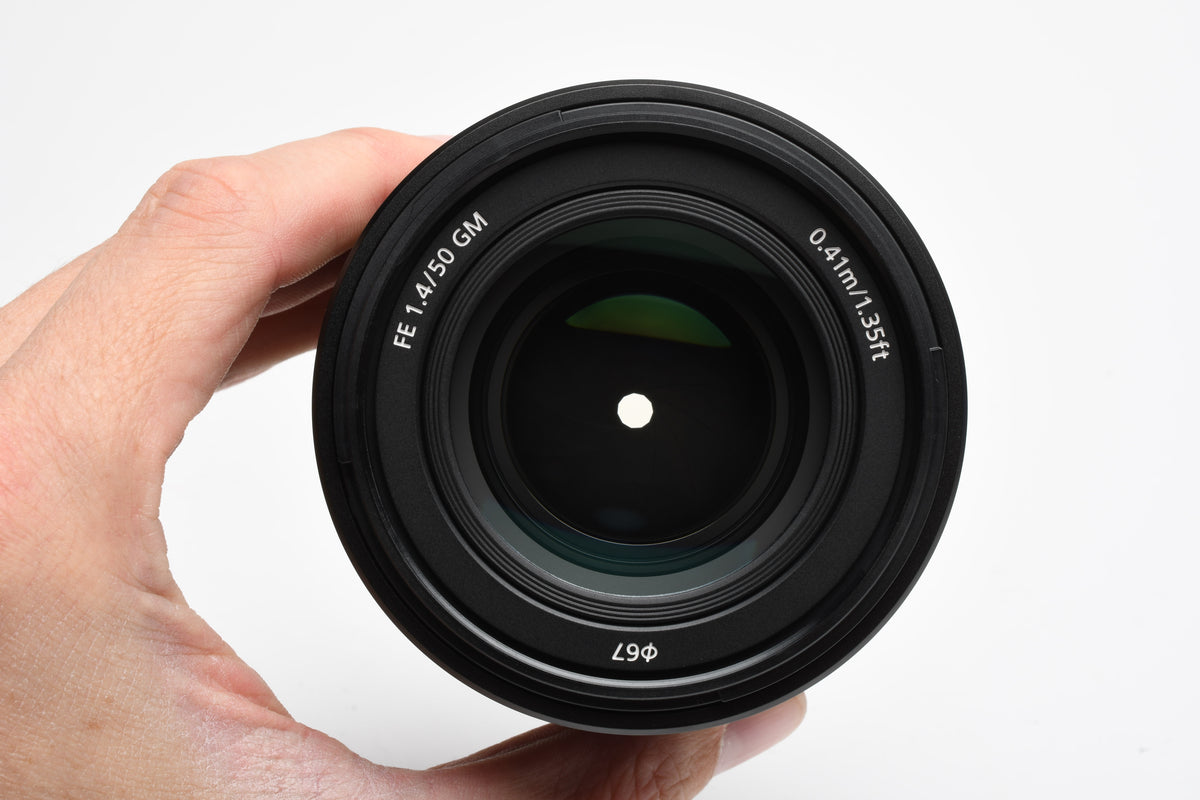 Sony FE 50mm F1.4 GM lens SEL50F14GM w/Case, Hood, Caps, UV, Mint-