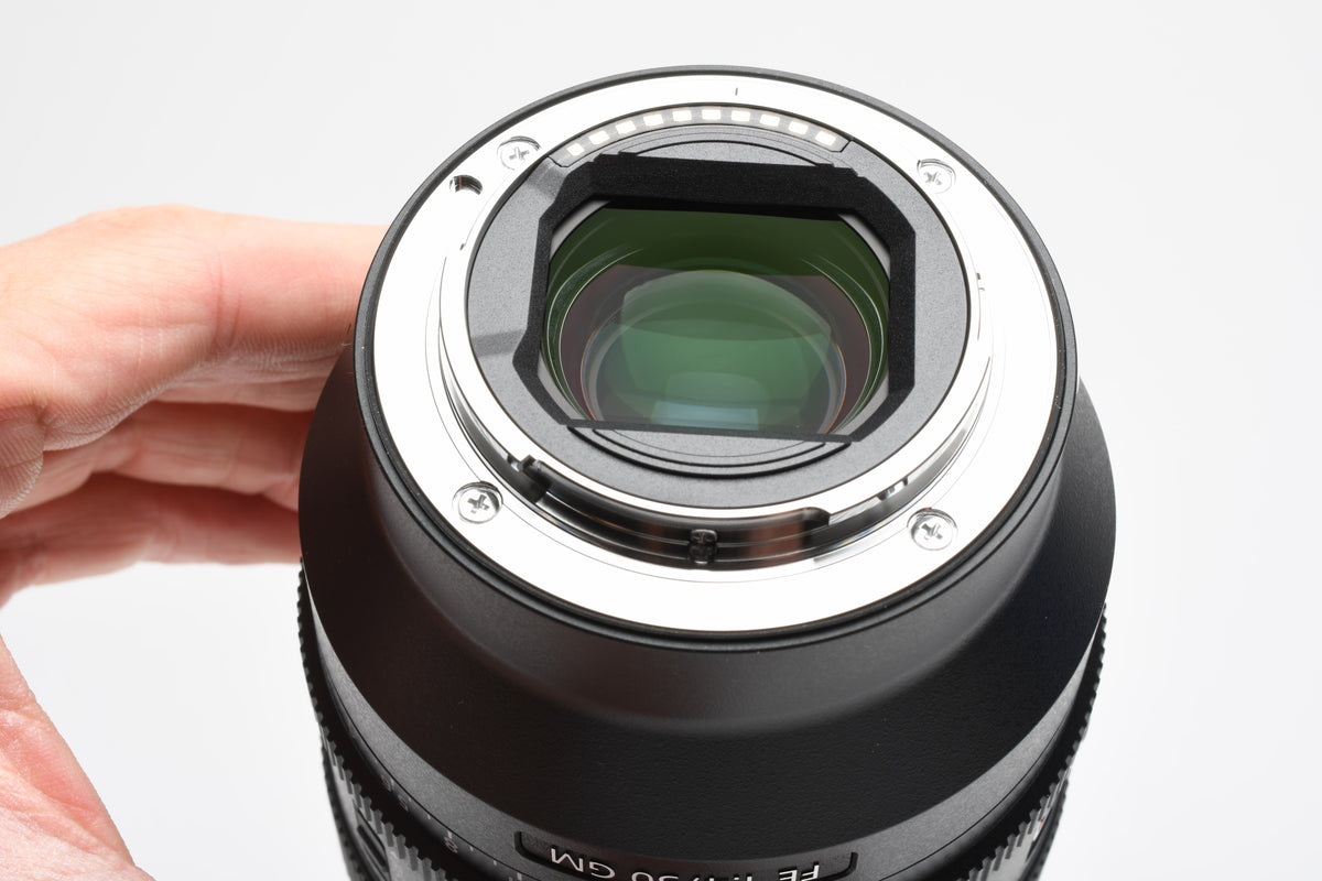 Sony FE 50mm F1.4 GM lens SEL50F14GM w/Case, Hood, Caps, UV, Mint-