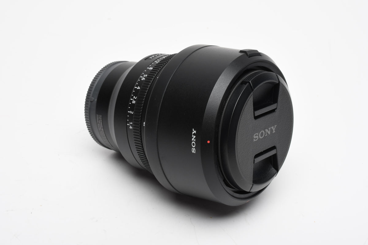 Sony FE 50mm F1.4 GM lens SEL50F14GM w/Case, Hood, Caps, UV, Mint-