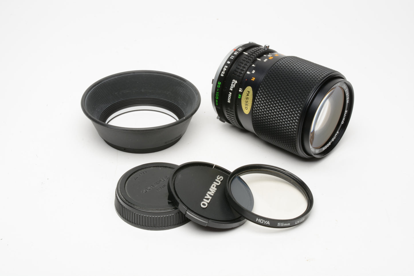Olympus OM Zuiko 35-105mm f3.5-4.5 zoom lens, Hood, Caps, UV, Mint-