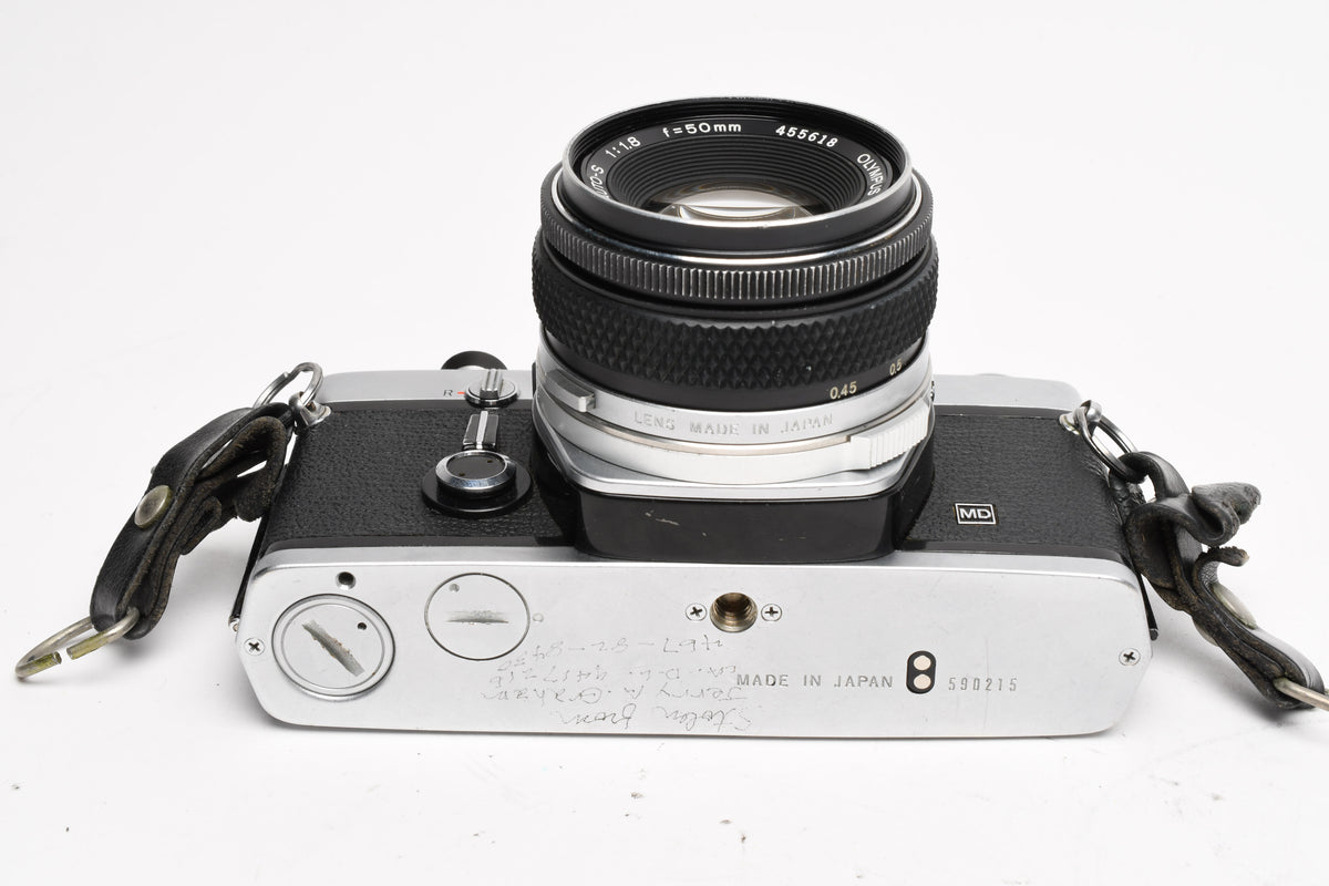 Olympus OM-1 chrome 35mm SLR w/Olympus Zuiko 50mm f/1.8 Lens