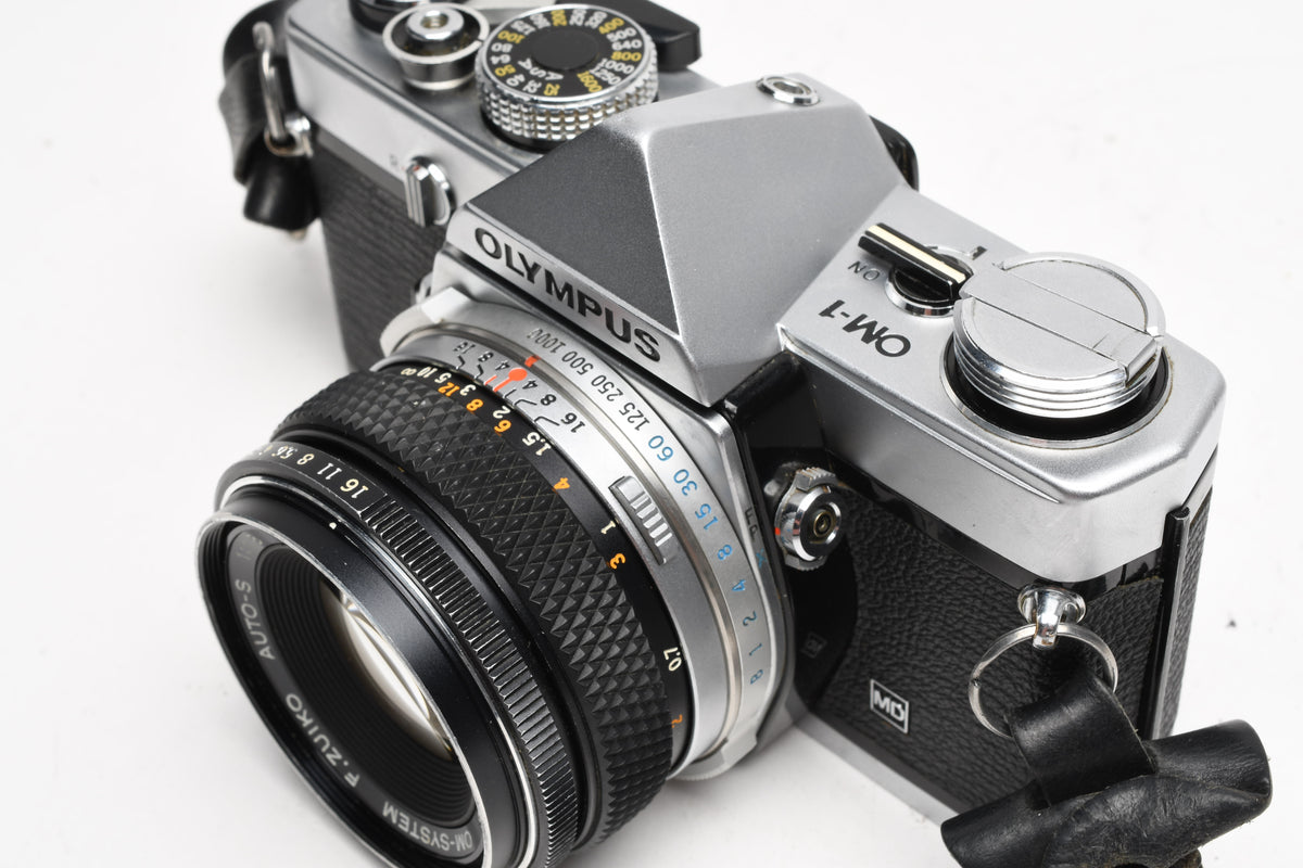 Olympus OM-1 chrome 35mm SLR w/Olympus Zuiko 50mm f/1.8 Lens