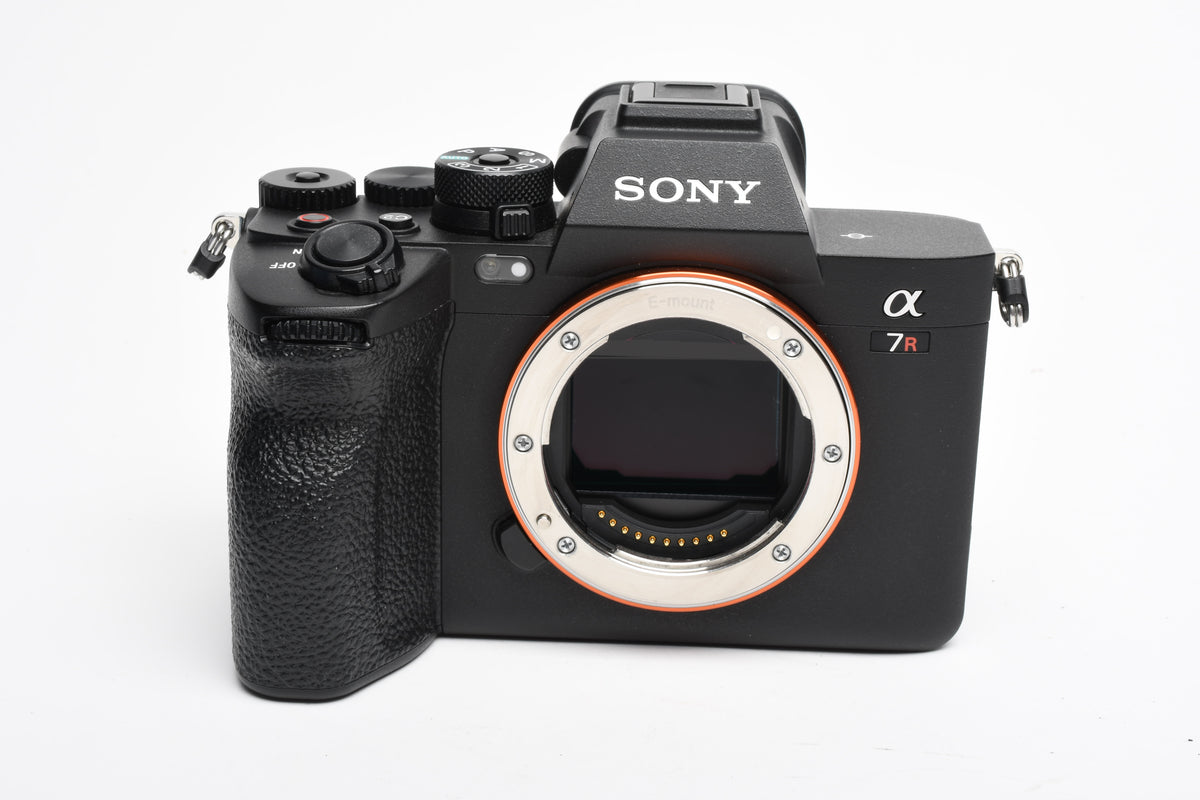 Sony A7R V Mirrorless body, 72K Acts, batt, Very clean! Grreat!