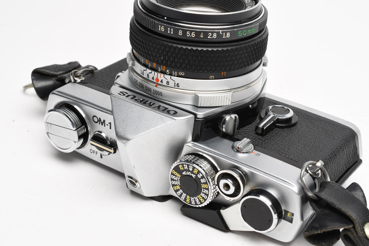 Olympus OM-1 chrome 35mm SLR w/Olympus Zuiko 50mm f/1.8 Lens