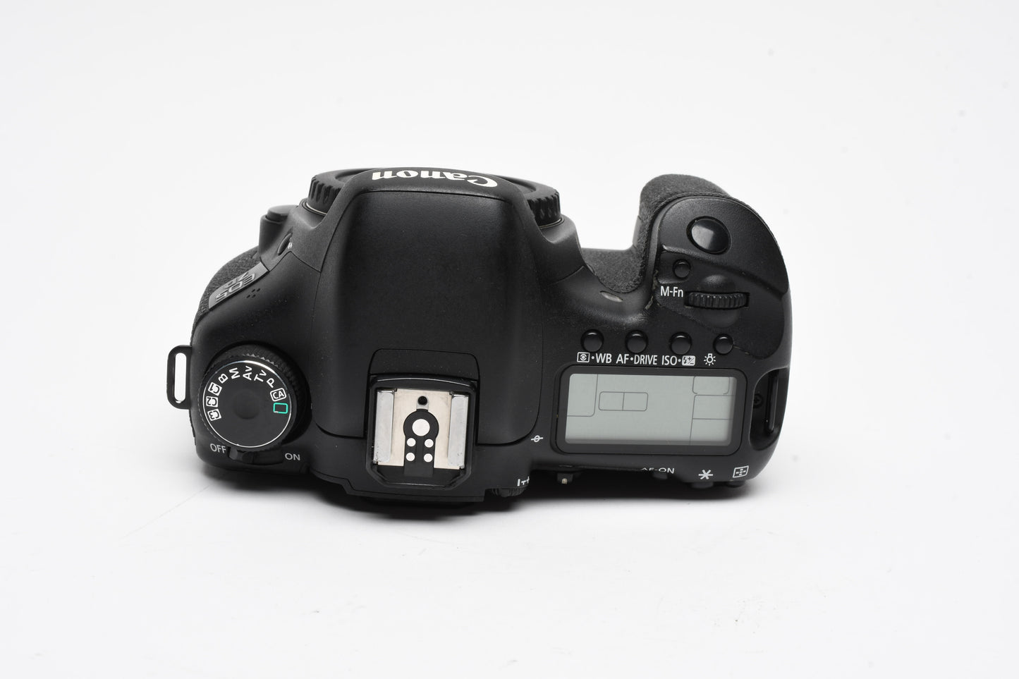 Canon EOS 7D 18MP DSLR body w/ 2 batts, charger, eyecup, 32GB CF, 14K acts!