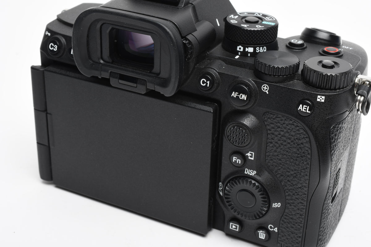 Sony A7R V Mirrorless body, 72K Acts, batt, Very clean! Grreat!
