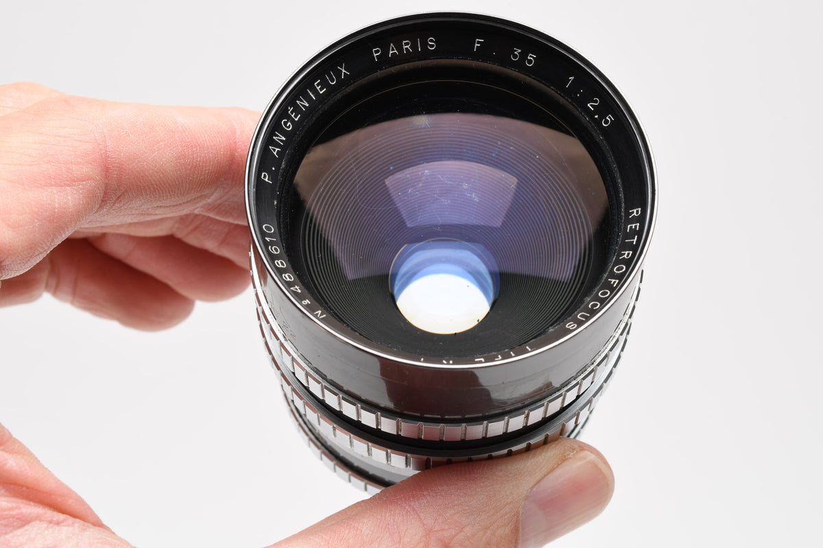P. Angenieux Paris 35mm f2.5 Retrofocus Type R1 Exakta Mount w/Cap, Nice