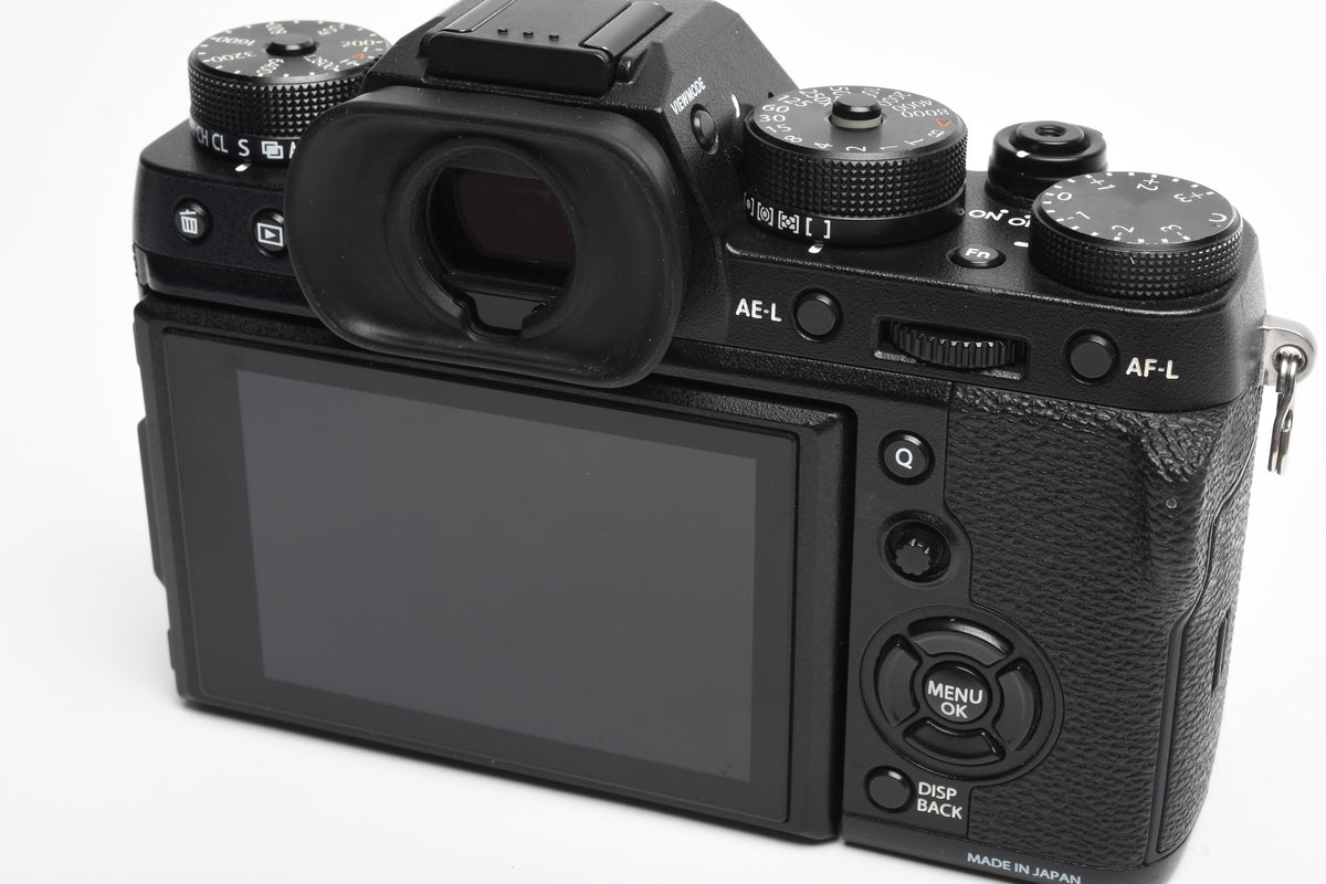 Fuji Fujifilm X-T2 Mirrorless body, Mint-, batt+charger ONLY 1 SC