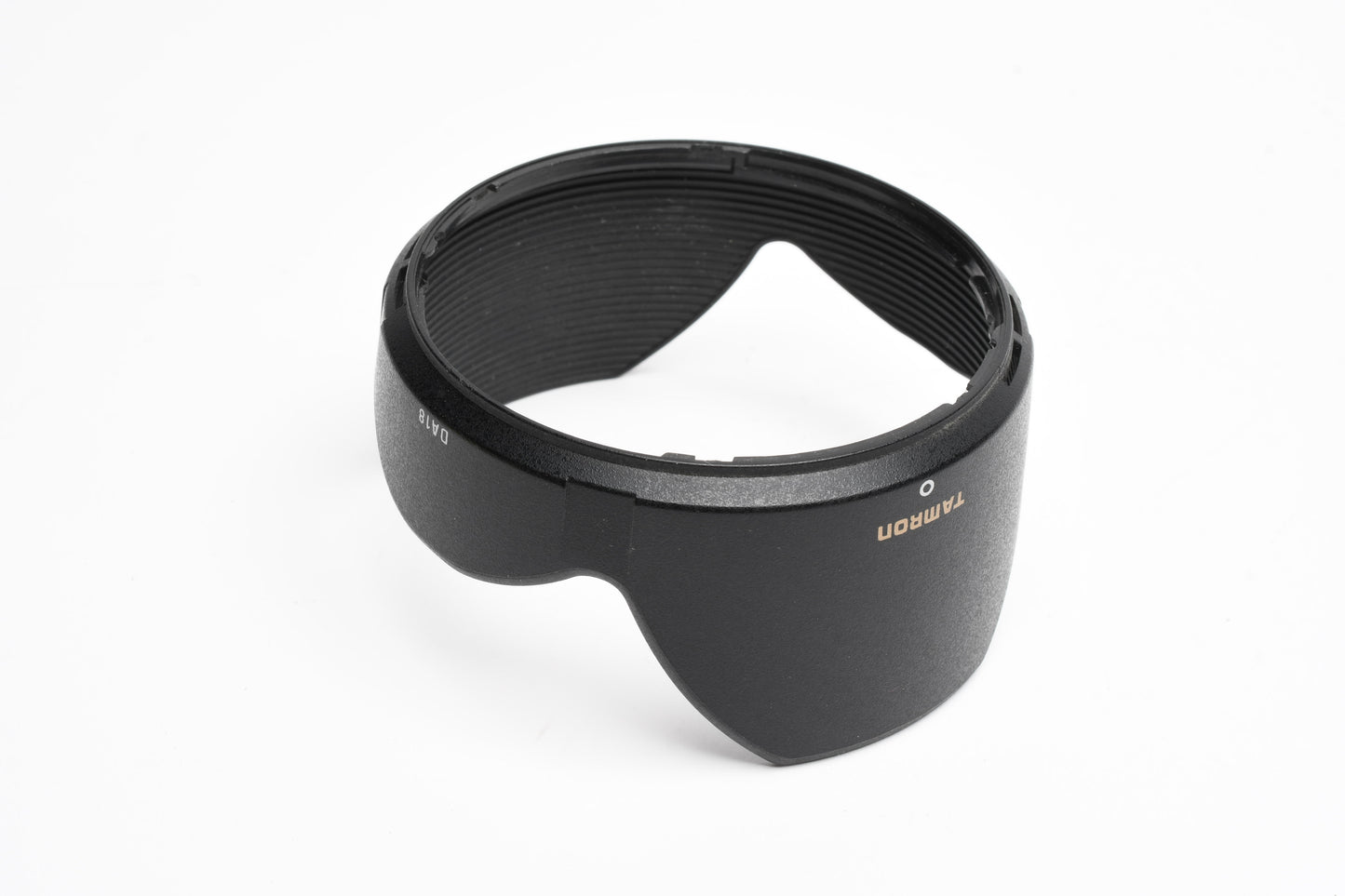 Tamron DA18 Petal lens hood for 18-250mm 18-270mm F3.5-6.3 lenses
